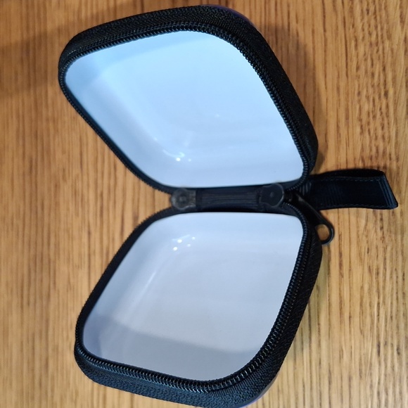 Retro Bus Mini Case - Picture 2 of 4